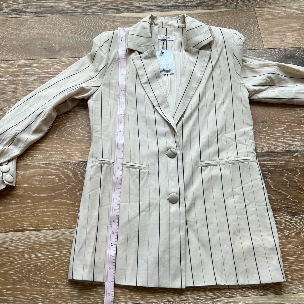 DISSH CELLE Cream Stripe Blazer WidePants Blazer & PantSuit. sz4. & sz.2. - Picture 10 of 17